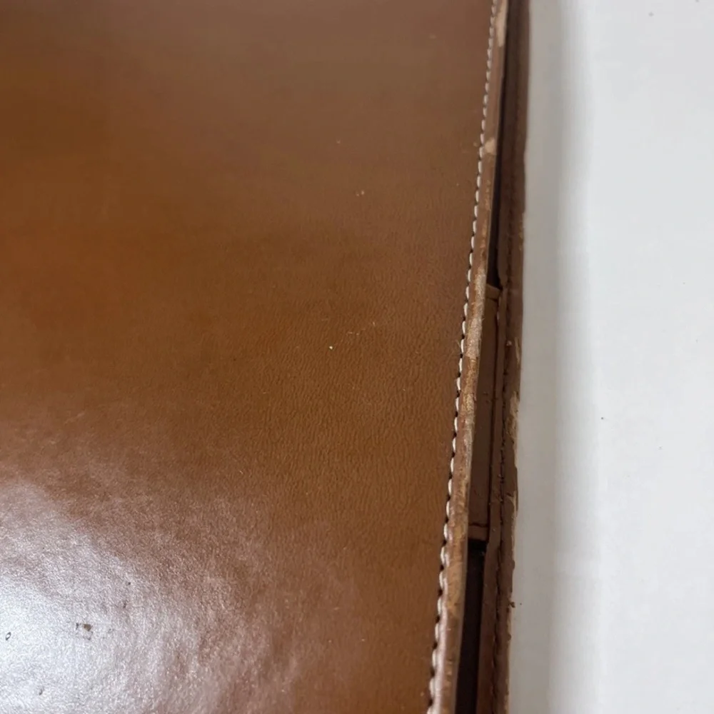 Rawlings Dodgers Leather Portfolio Notepad With Dodger Logo On Paper